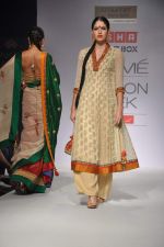 Model walk the ramp for Talent Box Swati Jain and Rivaayat show at Lakme Fashion Week Day 3 on 5th Aug 2012 (61).JPG